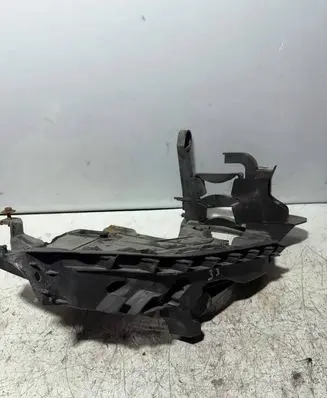 Audi A4 S4 B8 8K Headlight/headlamp mounting bracket 8K0805608C 2002838