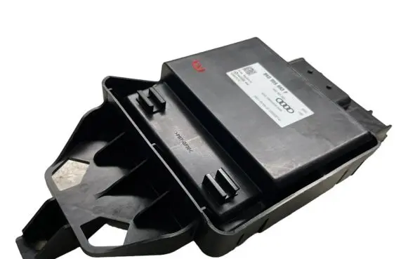 Audi A6 C7 Voltage converter/converter module 8K0959663F 8K0959663