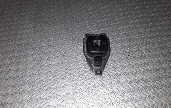 Mazda 2 Wing mirror switch