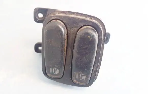 Mazda Xedos 6 Windscreen/window heater switch