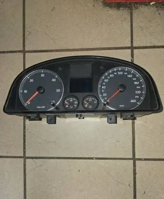 Speedometer (instrument cluster)