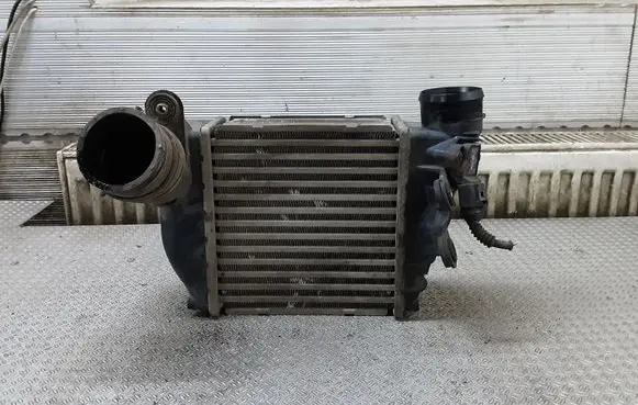 Volkswagen Golf IV Intercooler radiator