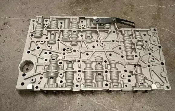 Mercedes-Benz SL R107 Transfer box differential control unit 2202702406