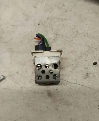 Opel Astra H Heater blower fan relay 