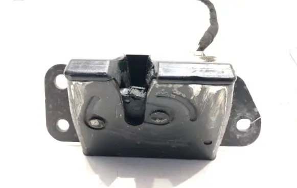 Chevrolet Captiva Tailgate exterior lock