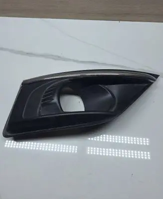 Front bumper upper radiator grill