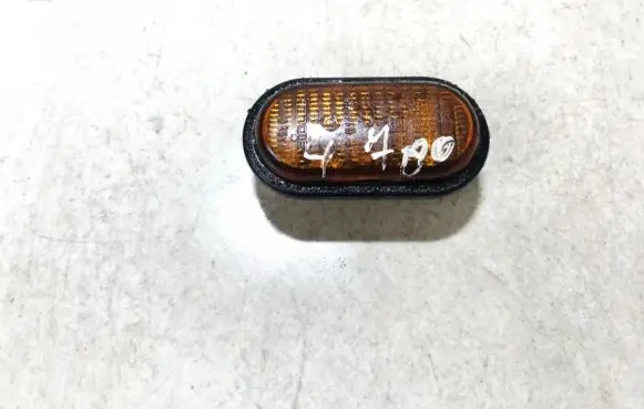 Renault Megane I Front fender indicator light