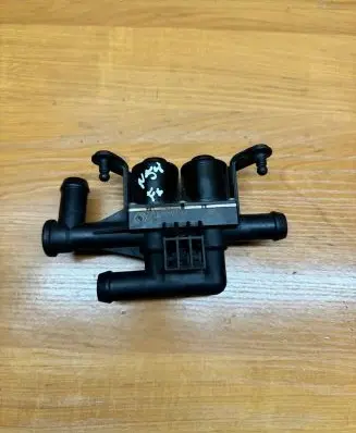 BMW 7 F01 F02 F03 F04 Coolant heater control valve 9119164 110223
