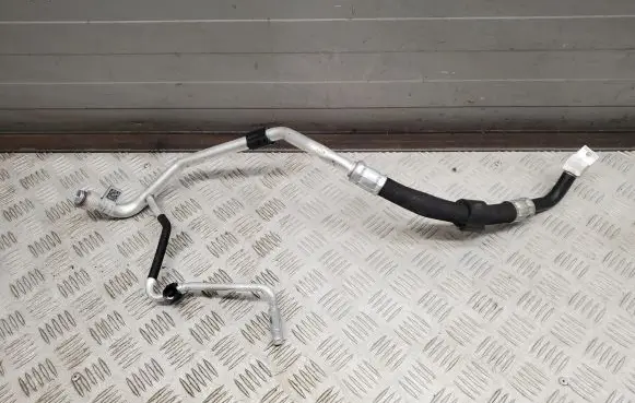 Audi Q8 Air conditioning (A/C) pipe/hose 4M1816740N