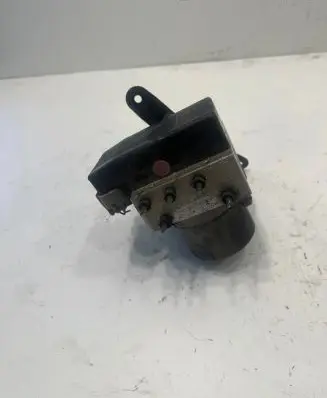 Toyota Land Cruiser (HDJ90) ABS Pump 4451070030 94600106