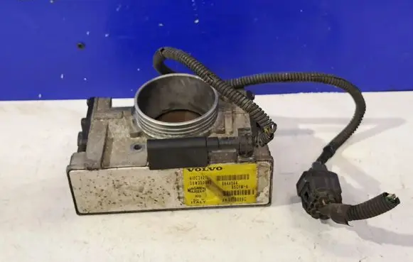Volvo V70 Throttle valve 8644344 36050564