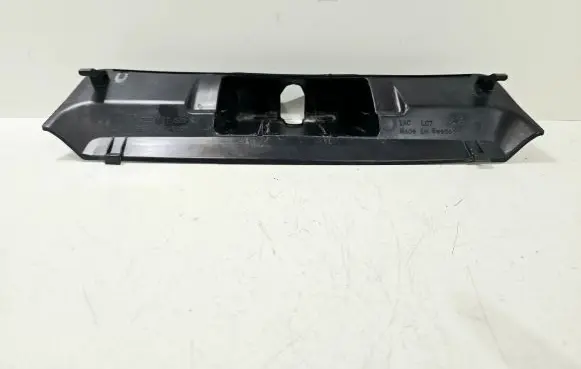 Porsche Cayenne (92A) Tailgate/boot lid lock trim 7P5827520C