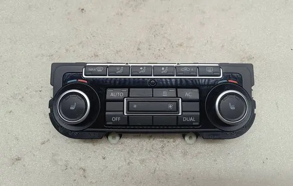 Volkswagen PASSAT B7 Climate control unit 5K0907044EC 5HB00974683