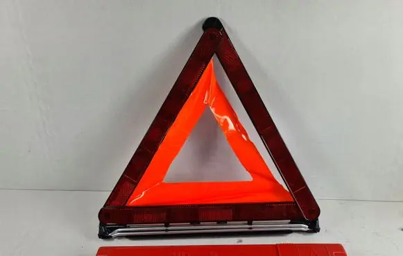 Audi A6 S6 C6 4F Emergency warning sign 