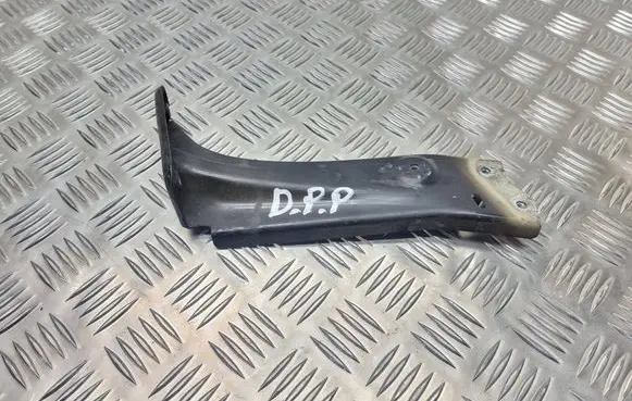 Fender mounting bracket