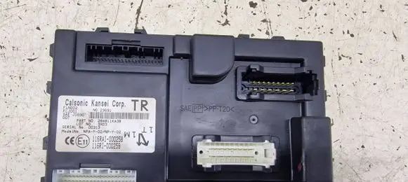 Nissan Juke I F15 Engine control unit/module 284B11KA3B