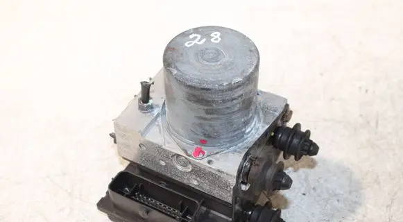 Audi A5 8T 8F ABS Pump 8K0907379S 8K0614517BG