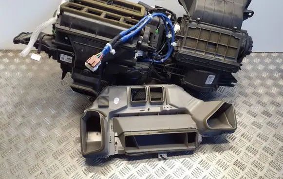 Honda CR-V Interior heater climate box assembly 