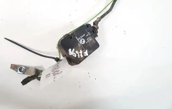 BMW 3 E46 Central locking motor 40620435 67.118372240