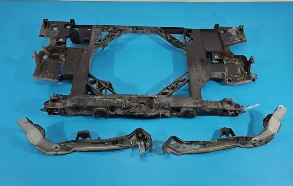 Renault Fluence Radiator support slam panel 752107160R IMPRK1581852