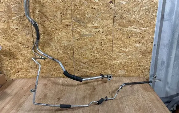 Opel Insignia A Air conditioning (A/C) pipe/hose 13220105 460046220