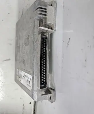 Renault 19 Engine control unit/module HOM7700731802 S100811102B 7700744410