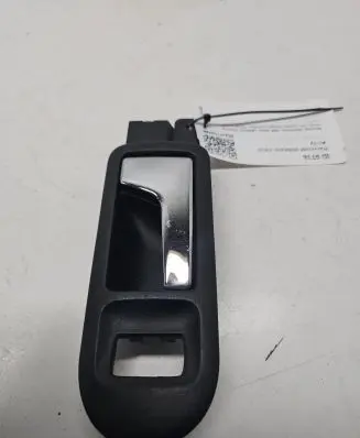 Volkswagen Golf IV Front door interior handle 3B1837114