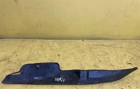 Skoda Fabia Mk2 (5J) Fender end trim 5J0821112