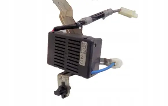 Lexus IS 220D-250-350 Antenna control unit 05370