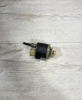 BMW 5 E60 E61 Fuel filter heater 7810134 2901700905 PA66GF25