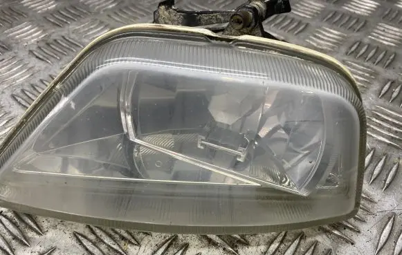 Ford Focus Front fog light 2M5115K201AG
