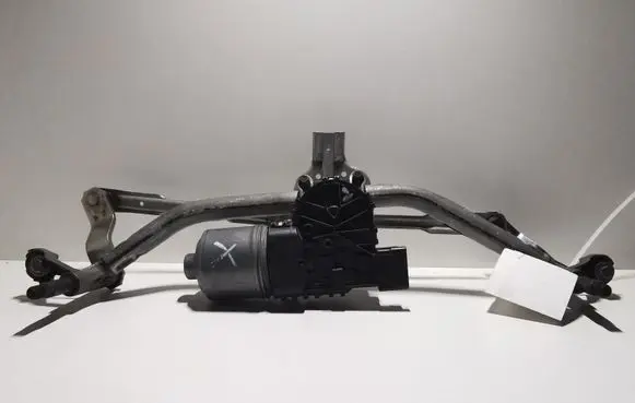 Peugeot 207 Front wiper linkage and motor 0390241540 3397020769