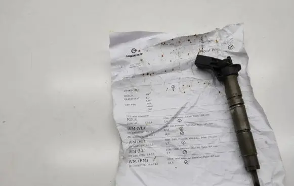 Mercedes-Benz E W211 Fuel injector 0445115027