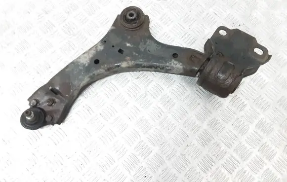 Volvo V70 Front lower control arm/wishbone