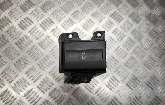 Ford Mondeo Mk III Cup holder 4S7113564A D1B1A 4S7113564