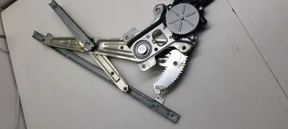 Peugeot 4007 Front door window regulator with motor