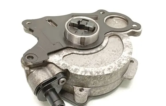 Audi A3 S3 8P Vacuum pump 03L145207