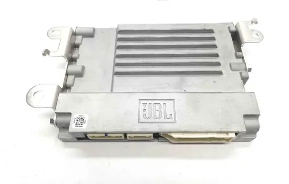 Toyota RAV 4 (XA50) Sound amplifier 8628042060