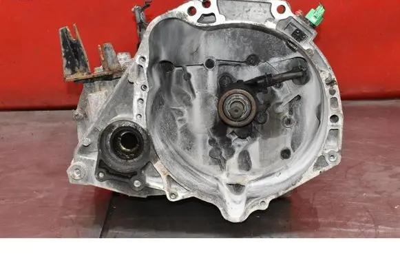 Nissan Micra Manual 6 speed gearbox JH3103