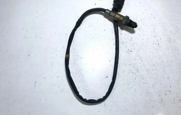 Volkswagen Golf V Lambda probe sensor 0281004042 0281004043