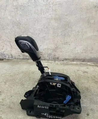 Ford Mondeo MK V Gear shifter/selector Dg987k004