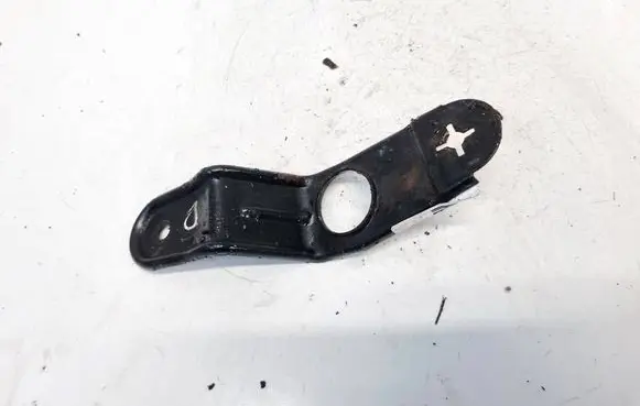 Radiator mount bracket