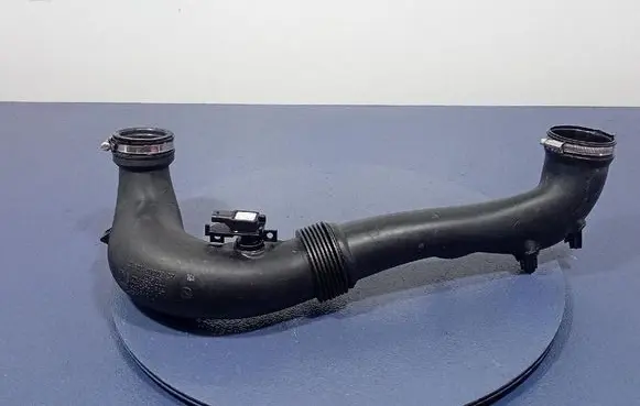 Infiniti Q50 Intake resonator A2740900329