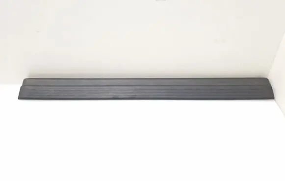Mercedes-Benz E W212 Sill/side skirt trim 2126860136