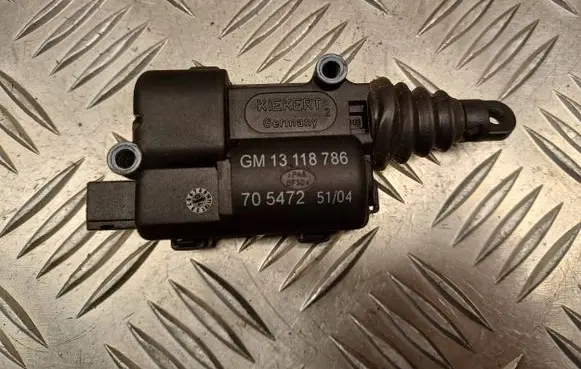 Opel Zafira A Central locking motor 13118786 705472