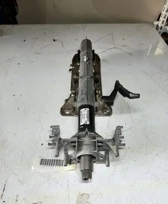 BMW 1 E81 E87 Steering wheel axle 83140103051507