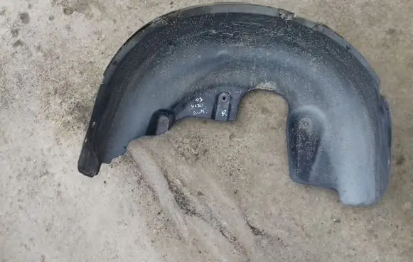Volvo XC70 Rear arch fender liner splash guards 8650275