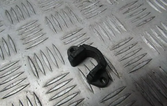 BMW X5 E53 Fuel Injector clamp holder