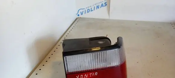 Citroen Xantia Rear/tail lights 22230232