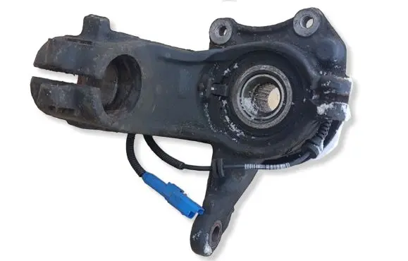 Peugeot 2008 I Front wheel hub 